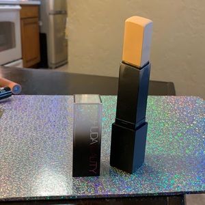 Huda Beauty #FauxFilter Foundation stick